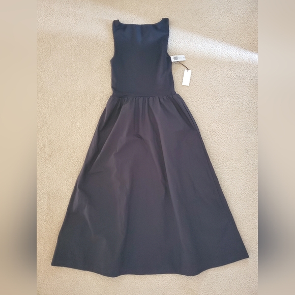 NWT Aritzia Babaton Revive Dress - Picture 7 of 9